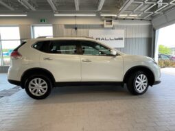 
										2015 Nissan Rogue S AWD full									