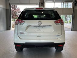 
										2015 Nissan Rogue S AWD full									