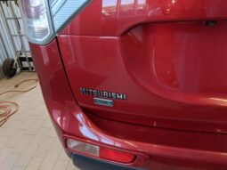 
										2015 Mitsubishi Outlander ES AWD full									
