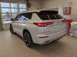 
										2024 Mitsubishi Outlander GT Premium full									