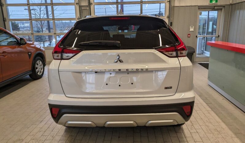 
								2024 Mitsubishi ECLIPSE CROSS SEL full									