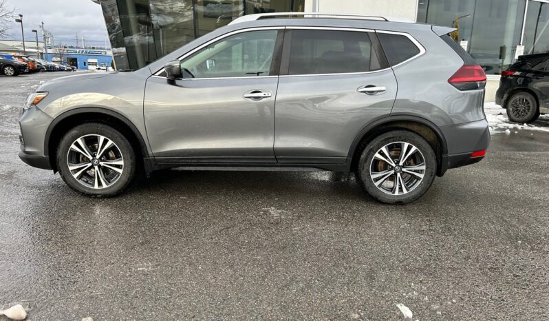 
								2020 Nissan Rogue SV AWD full									