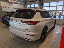 
										2024 Mitsubishi Outlander GT Premium full									