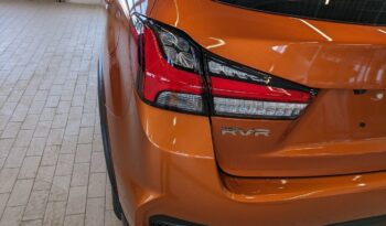 
										2024 Mitsubishi RVR ES full									