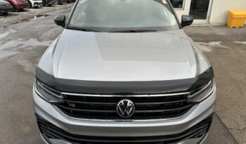 
										2023 Volkswagen Tiguan Comfortline R-Line Black Edition 4MOTION full									