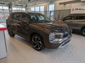 2024 Mitsubishi Outlander Plug-In Hybrid GT