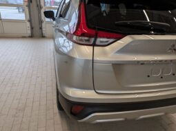 
										2024 Mitsubishi ECLIPSE CROSS SE full									