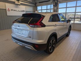 2024 Mitsubishi ECLIPSE CROSS SE