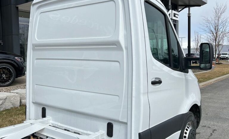 
								2024 Mercedes-Benz Sprinter 3500XD 170 Wheelbase RWD full									