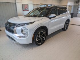 2024 Mitsubishi Outlander GT Premium