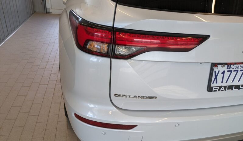 
								2022 Mitsubishi Outlander GT PREMIUM AWD full									