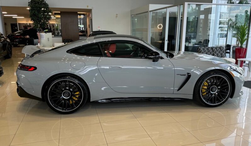 
								2024 Mercedes-Benz AMG GT 2 Door AMG GT 63 4MATIC+ full									