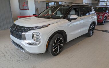 2024 Mitsubishi Outlander Plug-In Hybrid GT