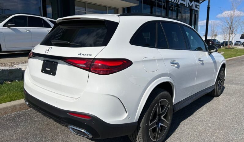 
								2024 Mercedes-Benz GLC300 4MATIC SUV full									