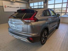 2024 Mitsubishi ECLIPSE CROSS SE