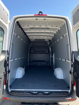 
										2024 Mercedes-Benz ESprinter 170 Wheelbase High Roof RWD full									