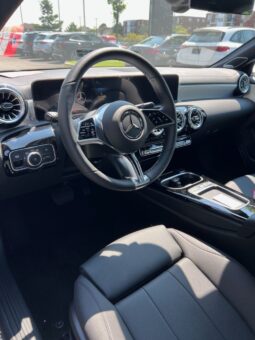 
										2025 Mercedes-Benz CLA CLA 250 4MATIC full									