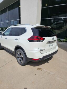 
										2019 Nissan Rogue SV full									