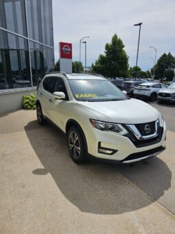 
										2019 Nissan Rogue SV full									