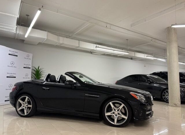 2015 Mercedes-Benz SLK350 Roadster - Occasion Coupé - VIN: WDDPK5HA5FF099882 - Mercedes-Benz Gatineau