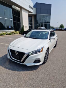 
										2020 Nissan Altima 2.5 Platinum full									