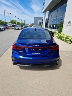 
										2023 Kia Forte LX full									