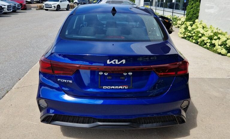 
								2023 Kia Forte LX full									