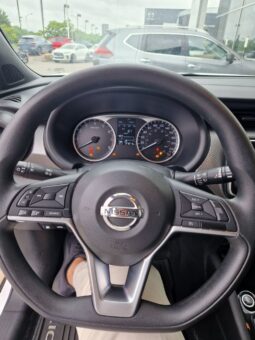 
										2020 Nissan KICKS S full									