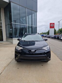 2018 Toyota RAV4 LE - Certifié VUS - VIN: 2T3BFREVXJW794454 - Dormani Nissan Gatineau