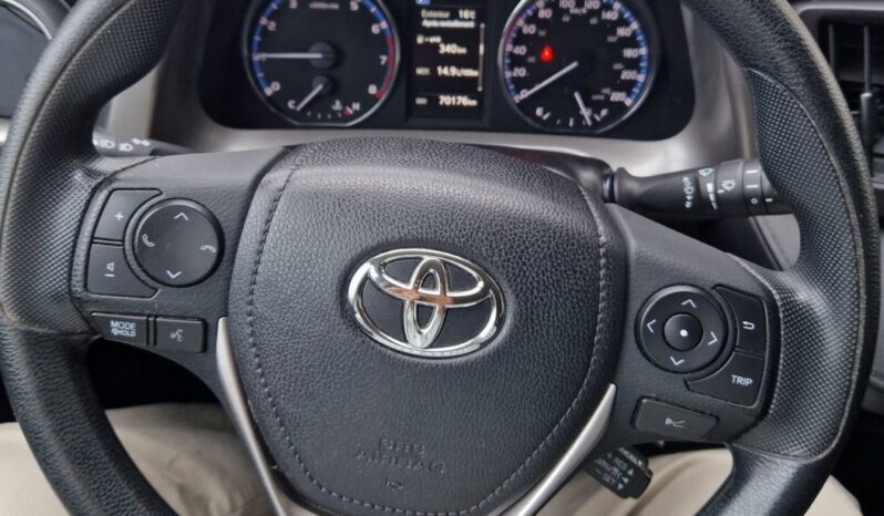 
								2018 Toyota RAV4 LE full									