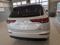 2024 Mitsubishi Outlander ES