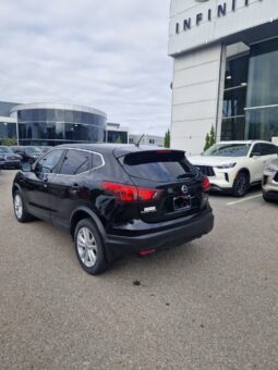 
										2017 Nissan Qashqai S full									