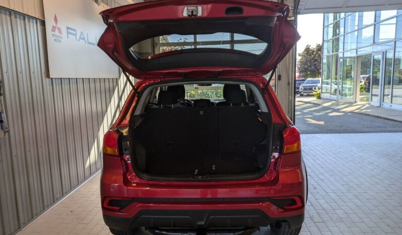 
								2018 Mitsubishi RVR SE AWD full									