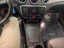 
										2015 Mercedes-Benz CLA250 4MATIC Coupe full									