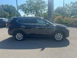 
										2020 Nissan Rogue full									