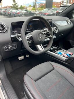 
										2025 Mercedes-Benz GLA 250 4MATIC full									