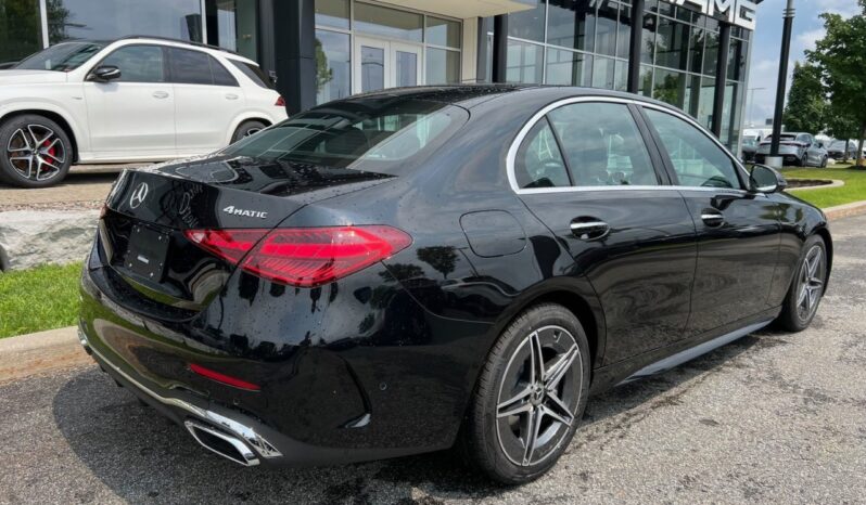 
								2024 Mercedes-Benz C300 4MATIC Sedan full									