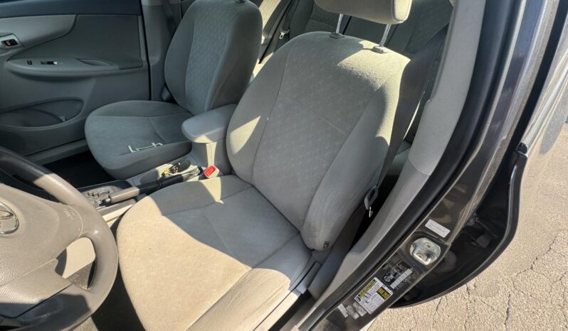 
								2010 Toyota Corolla 4-Door Sedan Ce 4a full									