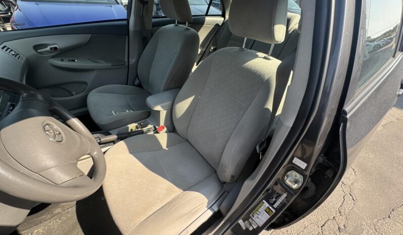 
								2010 Toyota Corolla 4-Door Sedan Ce 4a full									