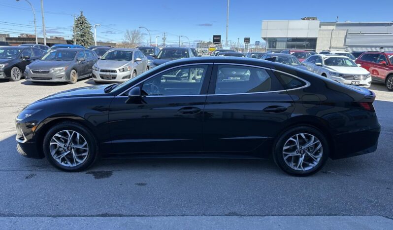 
								2023 Hyundai Sonata Preferred full									