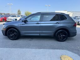 
										2023 Volkswagen Tiguan Comfortline R-Line Black Edition 4MOTION full									