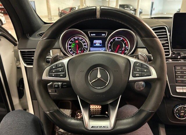 
								2018 Mercedes-Benz GLE63 AMG S 4MATIC SUV full									