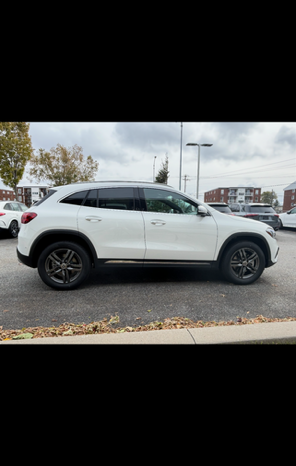 
								2025 Mercedes-Benz GLA250 4MATIC SUV full									