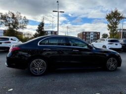 
										2024 Mercedes-Benz C300 4MATIC Sedan full									