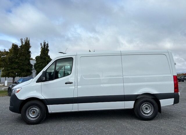 
								2024 Mercedes-Benz Sprinter Cargo Van 2500 Standard Roof I4 Diesel HO 144 full									