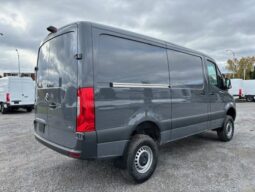 
										2024 Mercedes-Benz Sprinter 2500 144 Wheelbase Standard Roof AWD full									