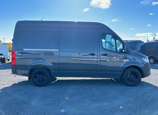 
								2024 Mercedes-Benz Sprinter 2500 144 Wheelbase High Roof RWD full									