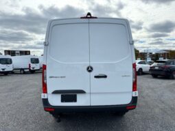 
										2024 Mercedes-Benz Sprinter 2500 144 Wheelbase Standard Roof RWD full									