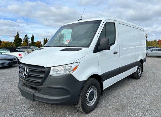 2024 Mercedes-Benz Sprinter 2500 144 Wheelbase Standard Roof RWD - Neuf Fourgonnette - VIN: W1Y4NBHY2RP729870 - Mercedes-Benz Gatineau