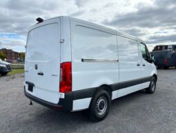 
										2024 Mercedes-Benz Sprinter 2500 144 Wheelbase Standard Roof RWD full									